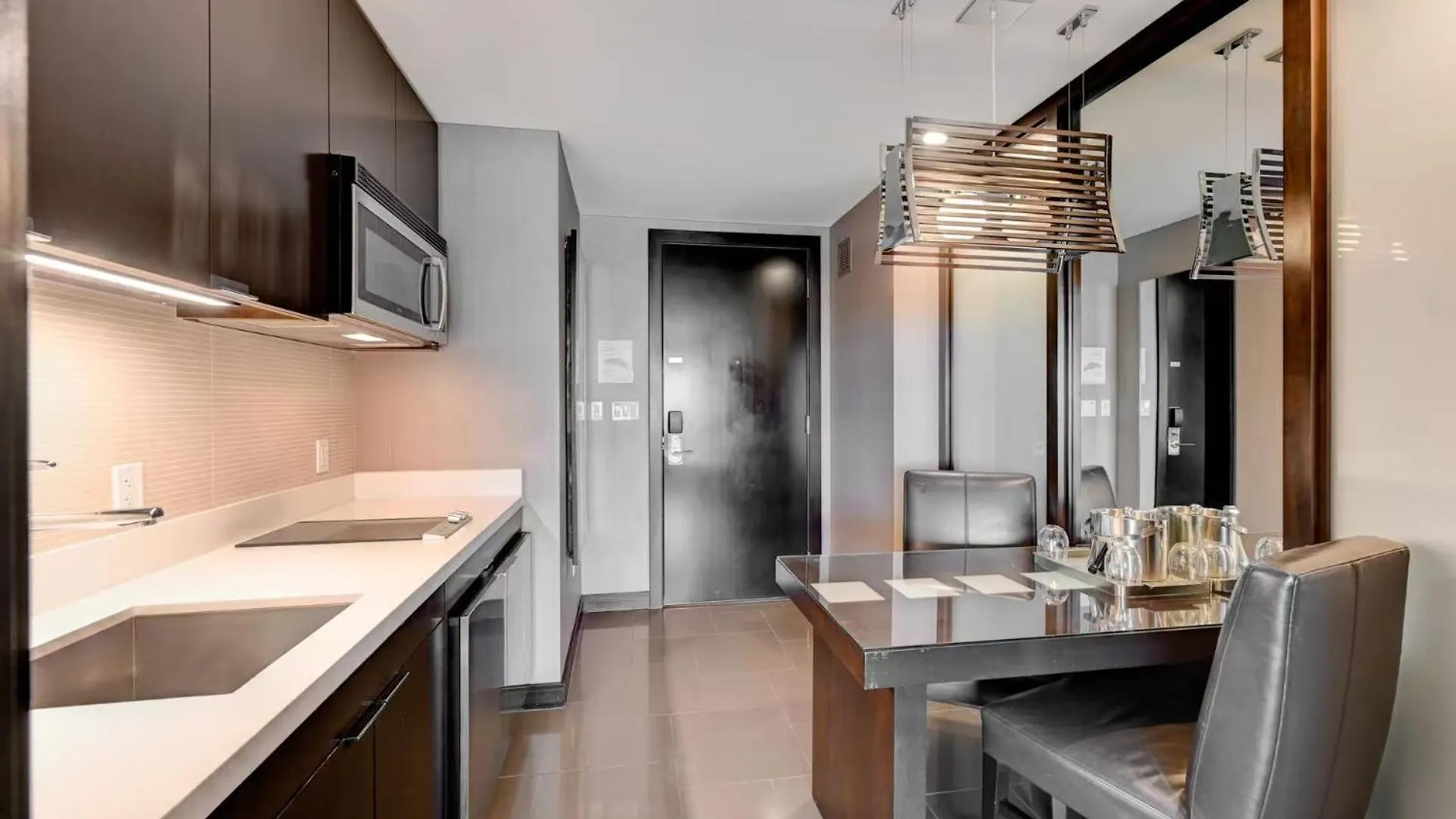 Hotel Luxurious Vdara High Rise Room, City Skyline Views, King Bed, Free Valet, Smoke-Free Las Vegas