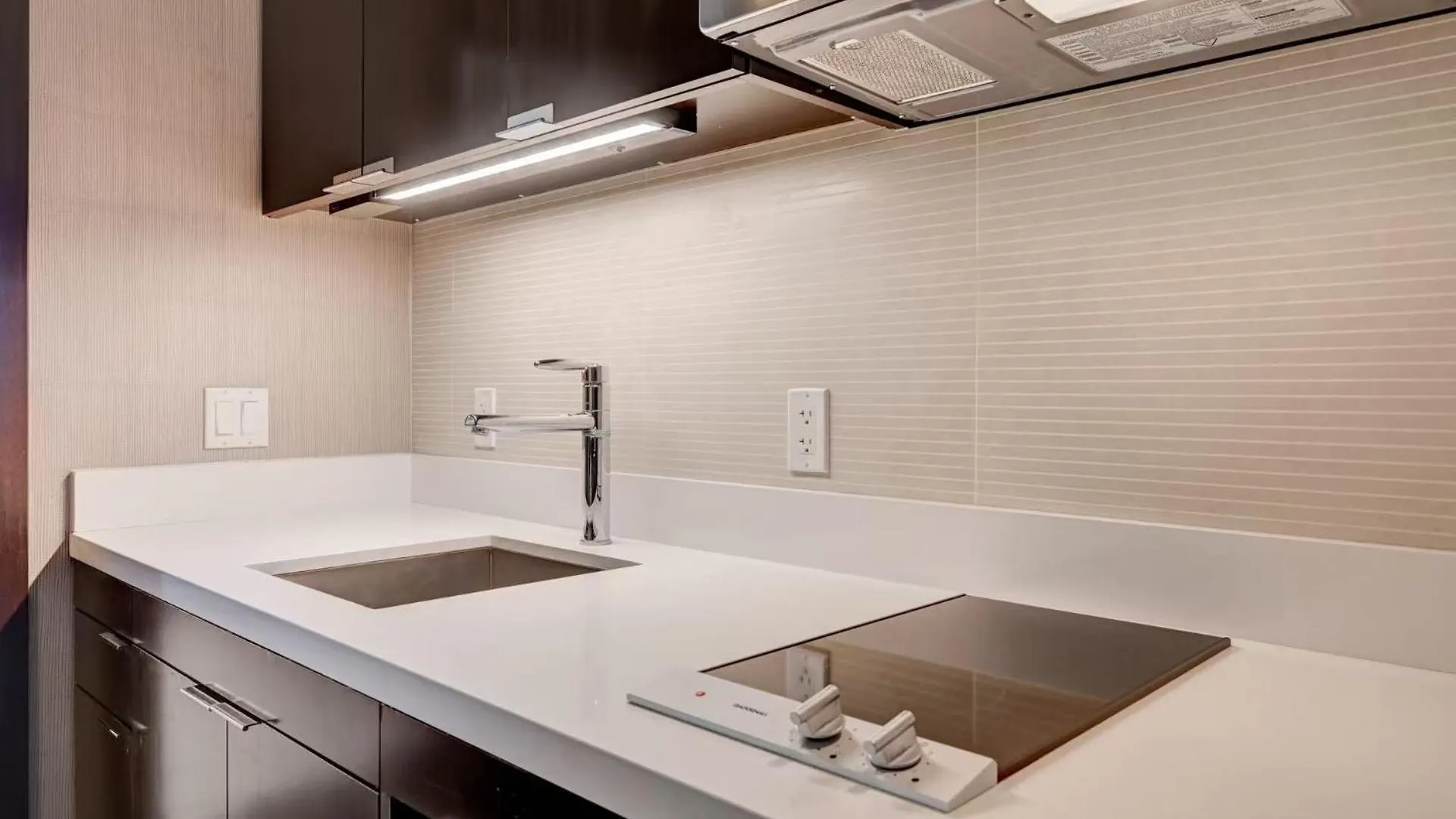 Luxurious Vdara High Rise Room, City Skyline Views, King Bed, Free Valet, Smoke-Free لاس فيغاس الولايات المتحدة الأمريكية