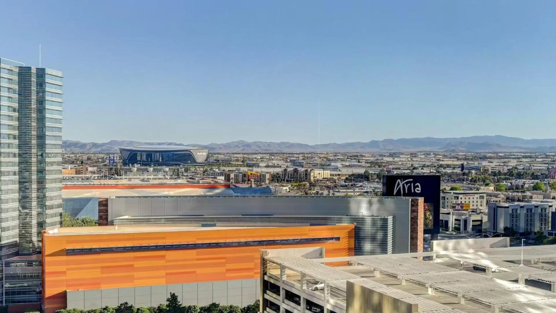 Luxurious Vdara High Rise Room, City Skyline Views, King Bed, Free Valet, Smoke-Free لاس فيغاس 0*,